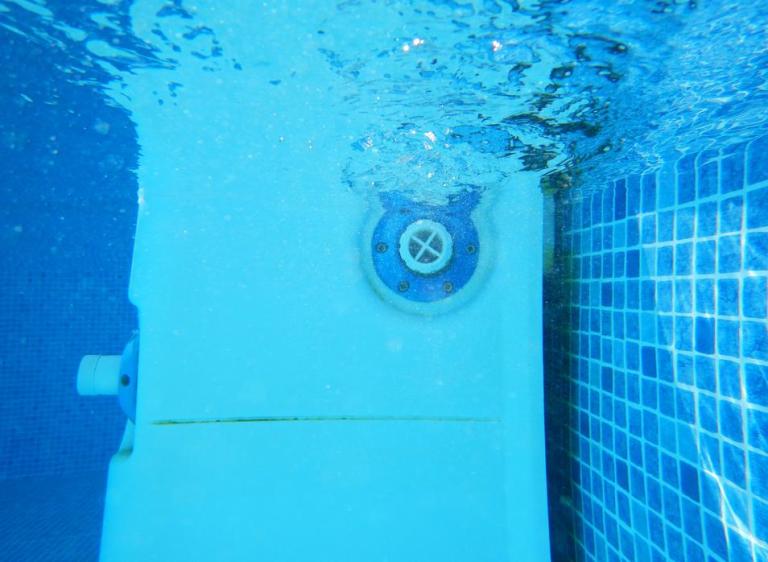 Réparer sa piscine : identifier les pannes et agir vite